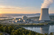 Synthetische illustratie van generieke kernenergie-infrastructuur; geen echte centrale of Westinghouse-installatie.